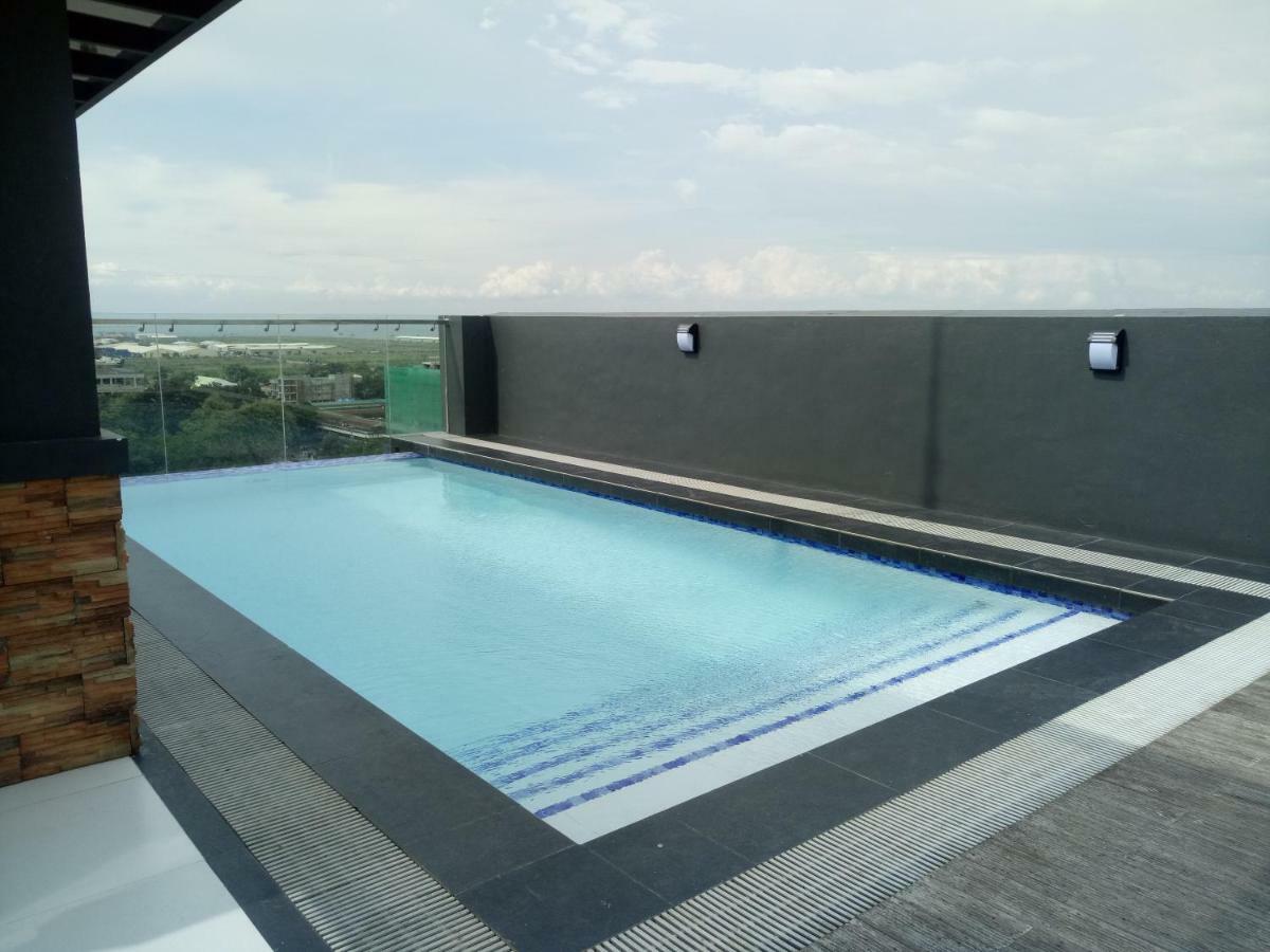 Cityscape Residences Unit 510 Bacolod Esterno foto